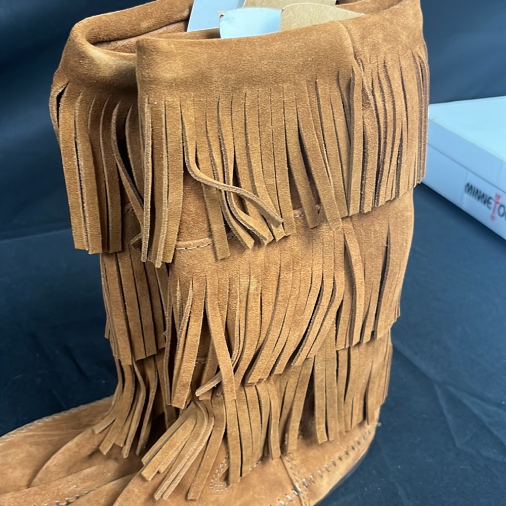 Minnetonka Women’s Calf High Brown 3 Layer Fringed Boot (2933) - Picture 5 of 8